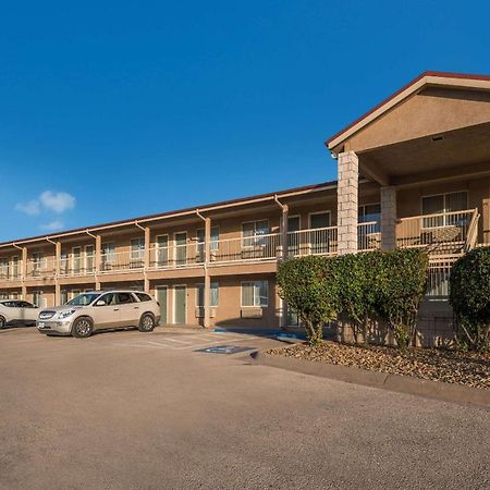 Quality Inn Sonora Luaran gambar